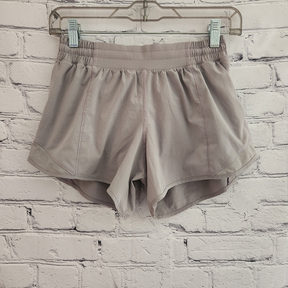 Lululemon Hotty Hot Short - Picture 6 of 13